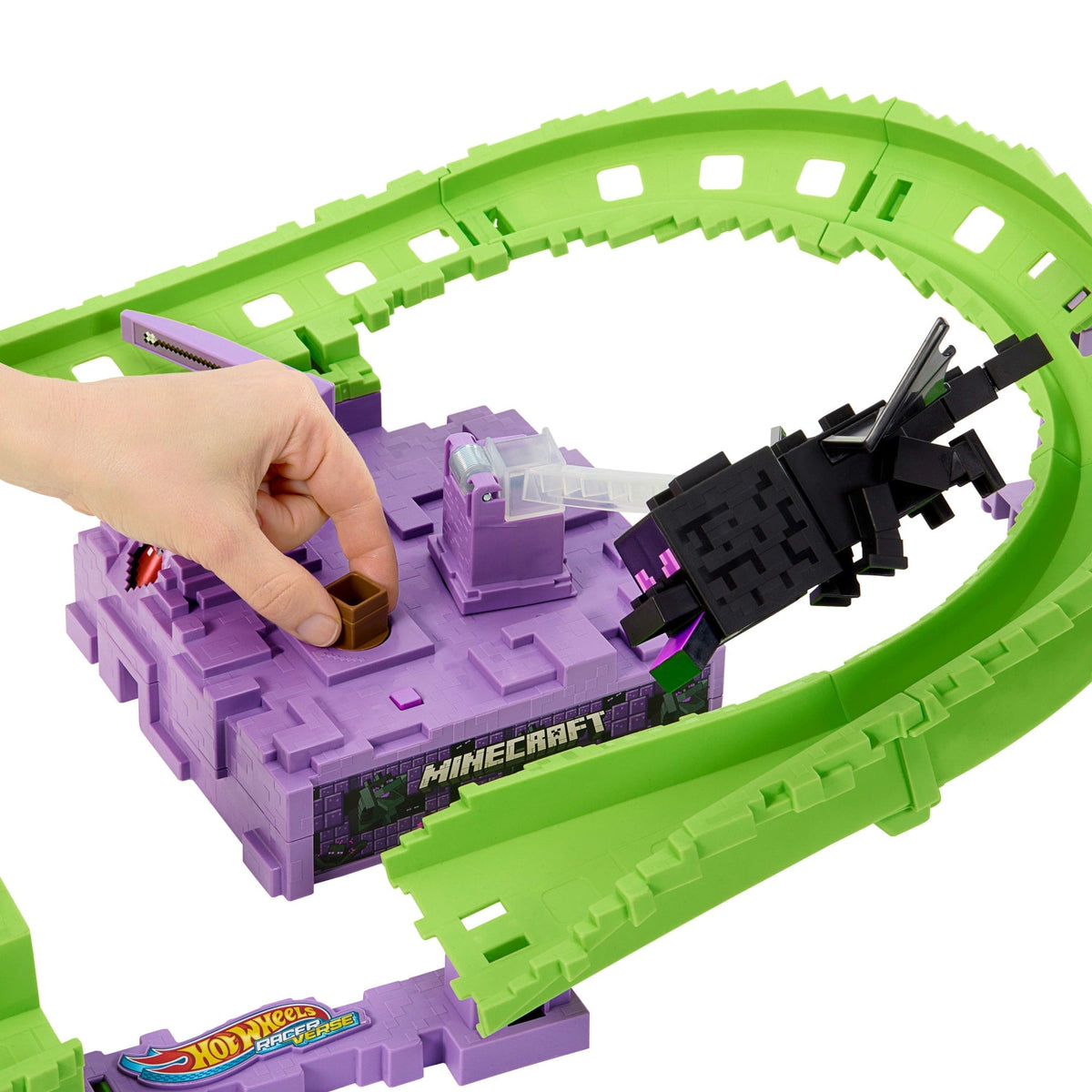 Hot Wheels Racerverse Minecraft Track Set & Die-Cast Diamond Armor Steve [Walmart Exclusive]